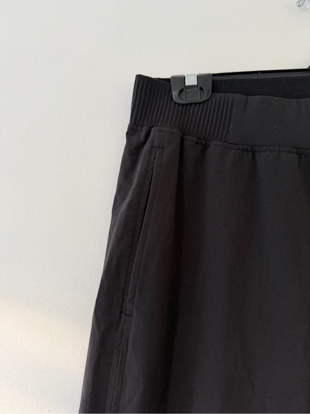 Lululemon Stretch Woven Wide-Leg High-Rise Pant in Black Size Large Track Pants - Picture 6 of 16